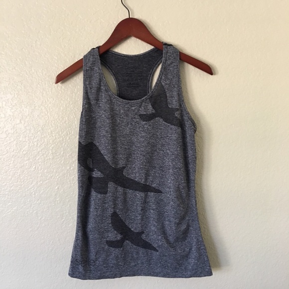 oiselle Tops - Oiselle top sz medium
